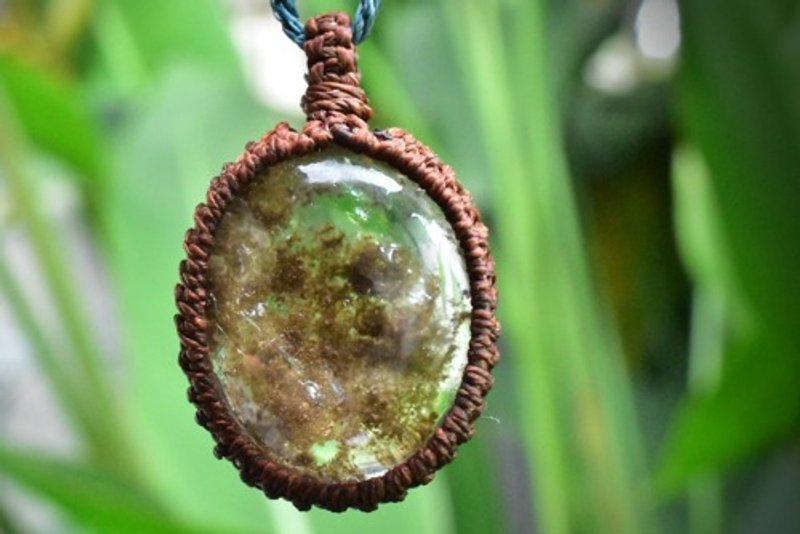 Double-layered Schiller Garden Quartz Macrame Pendant gary011 - สร้อยคอ - โลหะ 