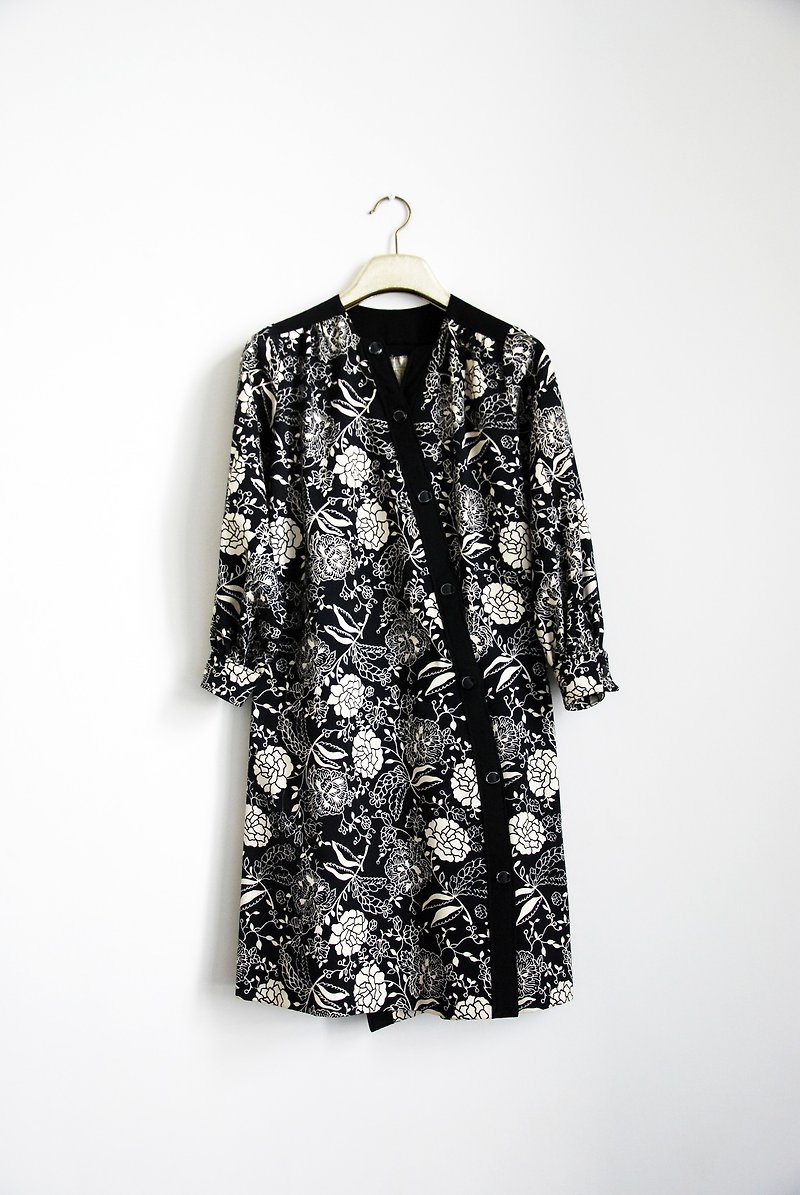 Vintage print dress oblique buckle design thick material - One Piece Dresses - Other Materials 