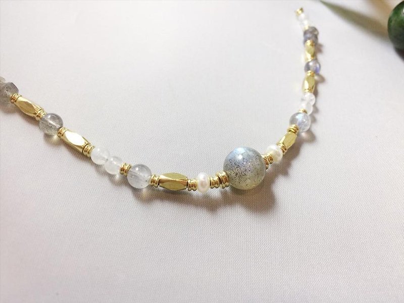 MH Brass Natural Stone Customized Series_ 云 之 城 _ 拉 长 石 - Bracelets - Gemstone Gray