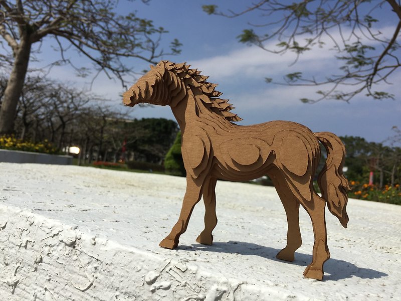 Contamo Handmade Model Wildlife Series - Horse - Medium - Wood, Bamboo & Paper - Paper 