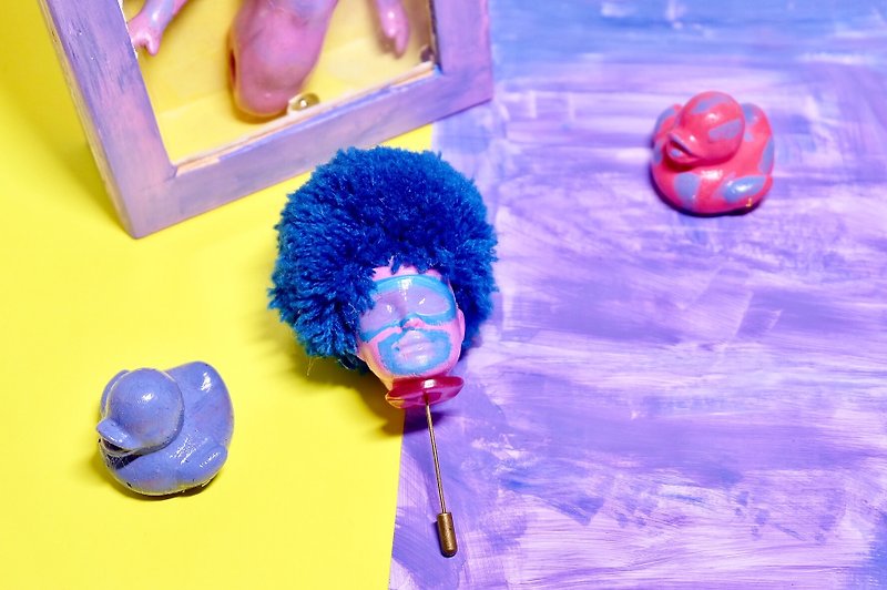 Children's Fun Fun Renovation Hand-painted Ghostly Star Violet Doll Head Brooch - เข็มกลัด - ซิลิคอน สีม่วง