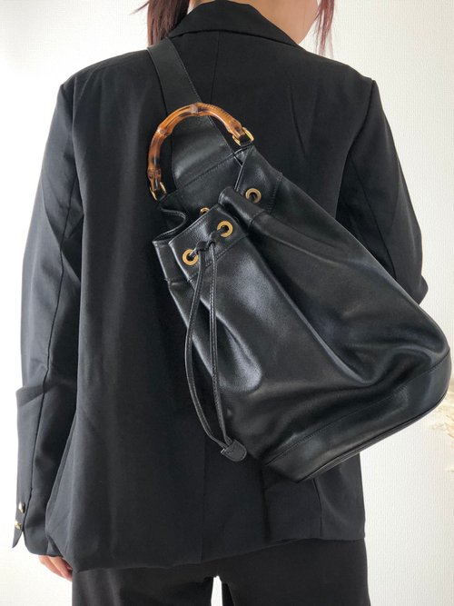 【GUCCI】 2way ショルダーバッグ 巾着 バンブー レザー ナイロン 日本直送 名牌中古包 】GUCCI グッチ バンブー レザー 巾着