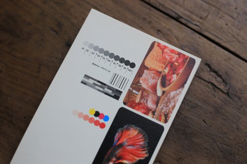 あなたのポストカード/写真デザインを、厚手の300g特殊紙に高