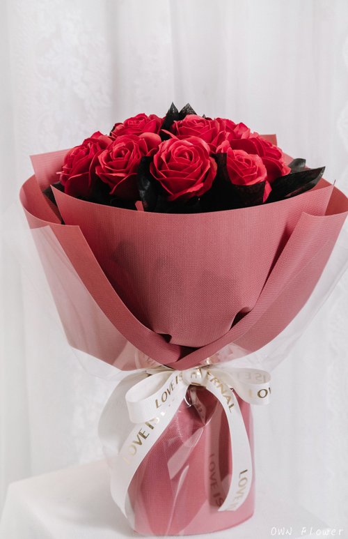 OWN Flower花藝設計 紅玫瑰花束/香皂花花束/生日花束/情人節花束/告白花束/約會花束