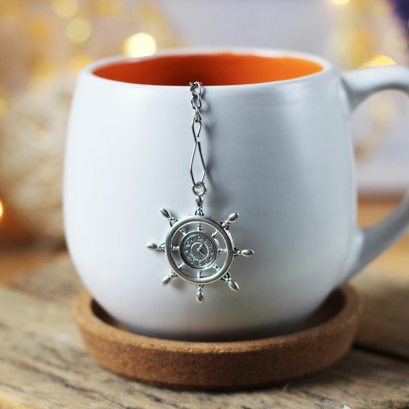 Nautical tea strainer for loose leaf tea, Tea infuser with helm charm - 茶壺/茶杯/茶具 - 不鏽鋼 銀色