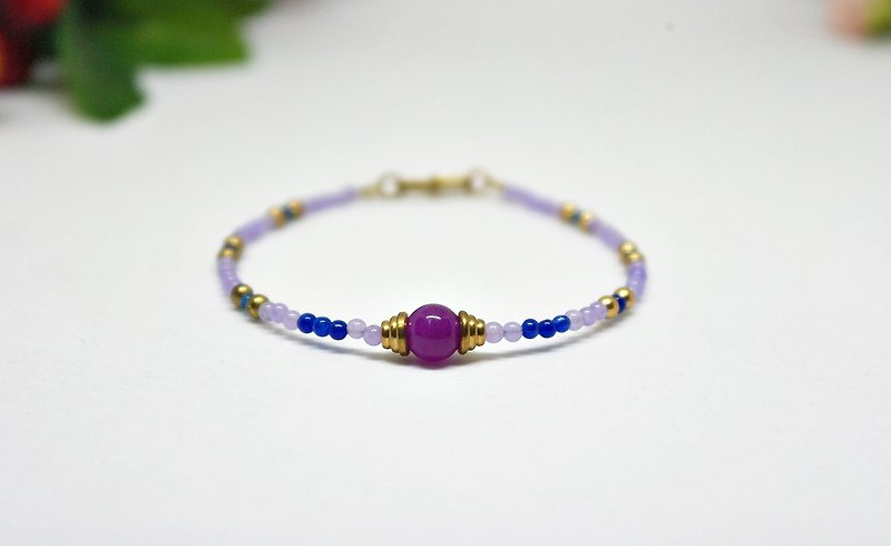 Natural stone bracelet _ x Bronze button hole purple - สร้อยข้อมือ - เครื่องเพชรพลอย สีม่วง