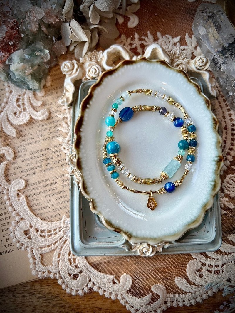 -Gift of the sea-natural crystal bracelet/ Bronze bracelet - Bracelets - Semi-Precious Stones Blue