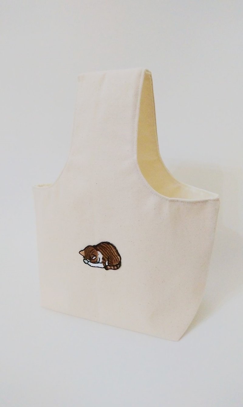Tote bag, embroidered bag, tote bag, sleeping cat-brown (large)