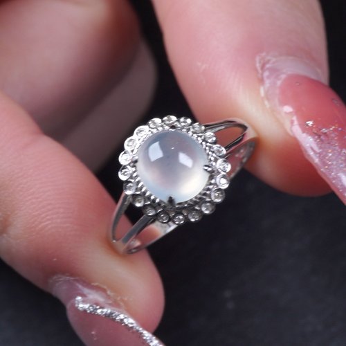 瓔珞珠寶盒 E.L.Jewelry Box 玻璃種翡翠蛋面戒指 18K金鑽石 | 天然緬甸玉A貨翡翠 | 送禮