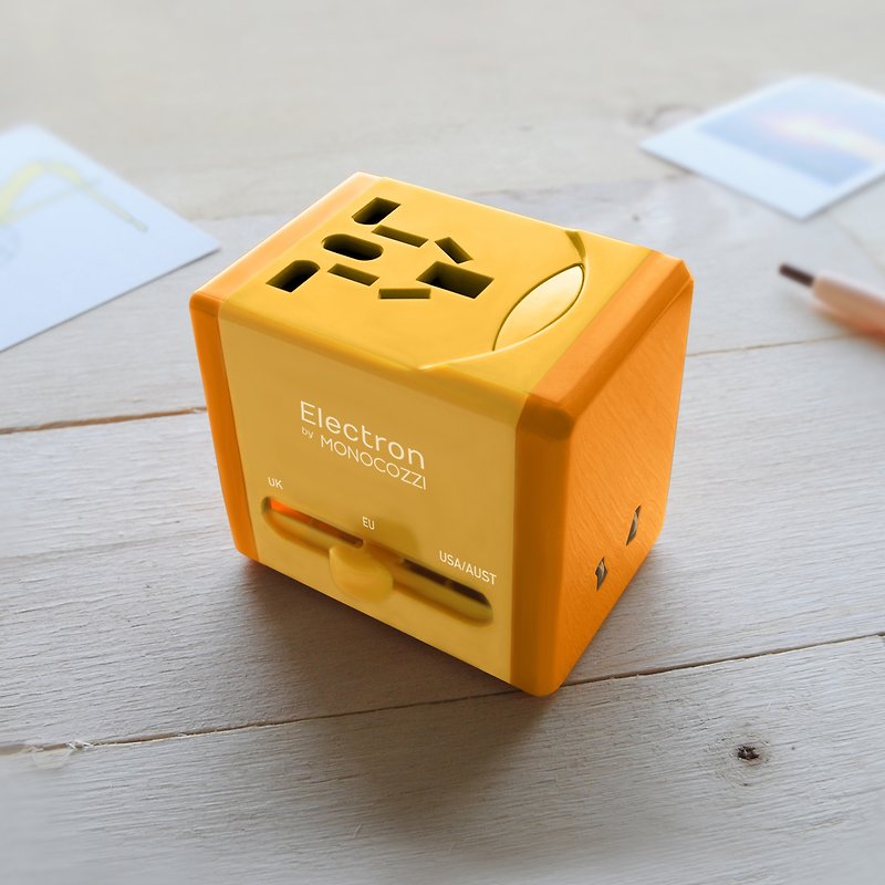 Smighty | Global Adaptor with 2.1A Dual USB connectors (glossy) - Yellow - Other - Plastic Yellow