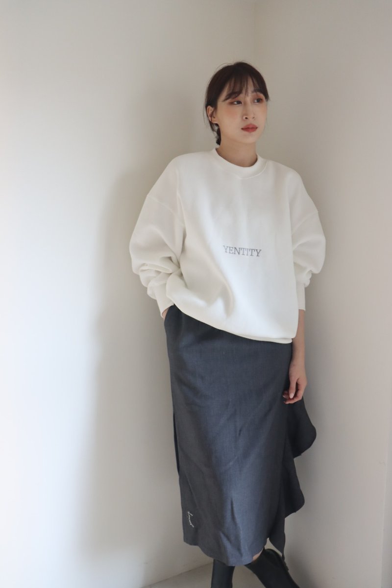 White embroidered sweatshirt - เสื้อฮู้ด - ผ้าฝ้าย/ผ้าลินิน 