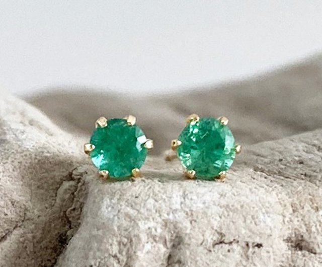 Natural emerald ◇ K18 gold ◇ Stud earrings (pair) - 設計館Sae+