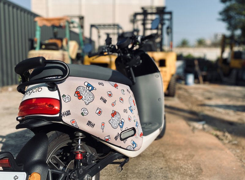 BLR X HelloKitty gogoro 防刮車套 K8 奶茶色 - 其他 - 聚酯纖維 卡其色