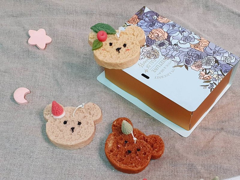 Christmas [Bear Cookies 3 in the Set] Biscuit Wax/Cake Candles/Dessert Candles/Christmas Candles - เทียน/เชิงเทียน - ขี้ผึ้ง สีแดง