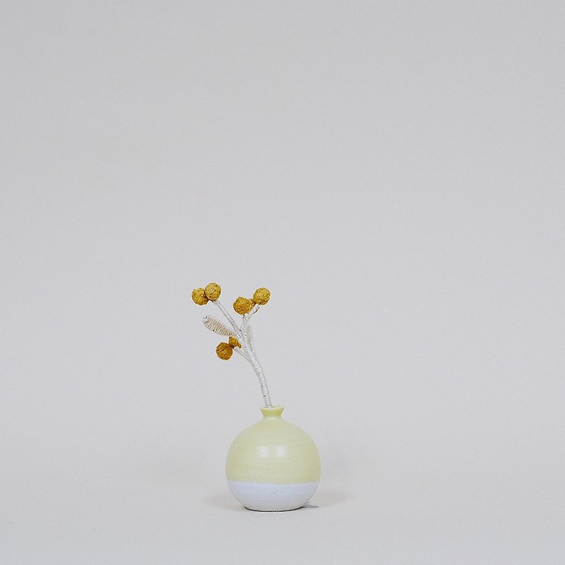Handmade Ceramic Mini Vase - Pastel Yellow - Plants - Porcelain Yellow