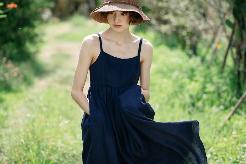 Camisole Linen Dress with Back Shell Button in Navy - 洋裝/連身裙 - 棉．麻 藍色
