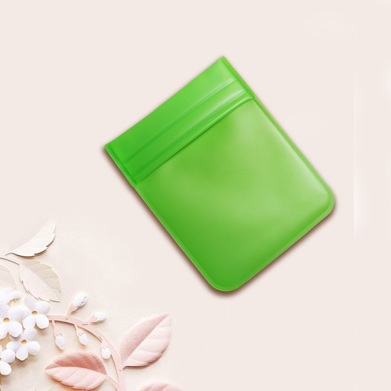 Made in Taiwan TPE environmentally friendly non-toxic anti-folding storage bag medicine bag coin purse (green) assortment bag mid-autumn - Storage - Waterproof Material Green