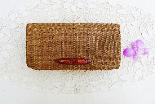 puremorningvintage Simple 80s Rigid Brown Burlap clutch with wood charm at front, Evening Box Purse