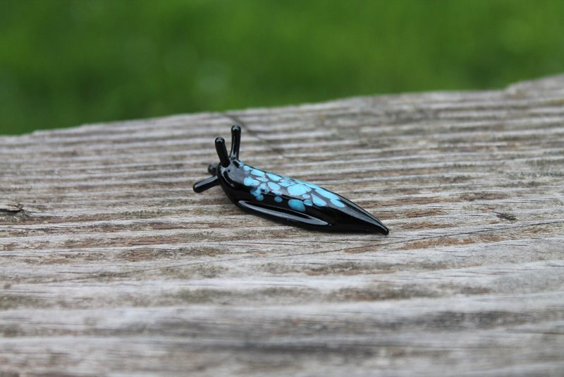 Collectible Glass Slugs Mini Figurine - A Charming and Whimsical Addition - Pottery & Glasswork - Glass Black