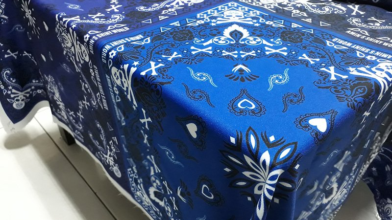 AMIN'S SHINY WORLD original amoeba patchwork tarpaulin tablecloth - Blankets & Throws - Polyester Multicolor