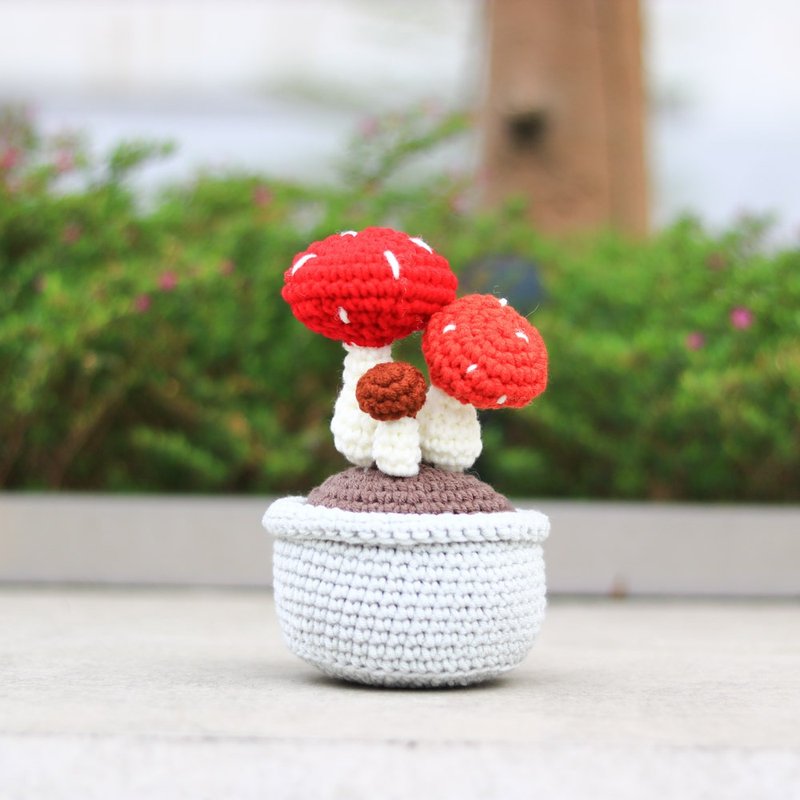 [Video tutorial + material package] Small potted mushrooms - เย็บปัก/ถักทอ/ใยขนแกะ - ผ้าฝ้าย/ผ้าลินิน หลากหลายสี