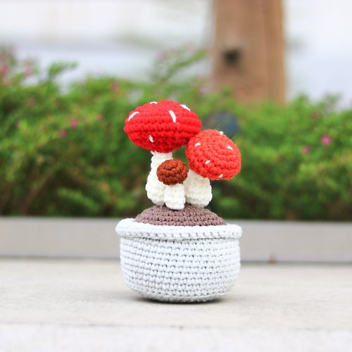 唧唧 zik² - 鉤織創意教室 【影片教學+材料包】蘑菇小盆栽