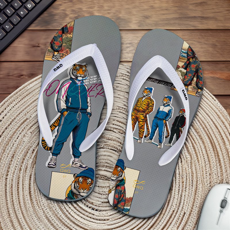 Evil Tiger Tattoo Series men's cultural and creative drawing flip-flops soft Q anti-slip wear-resistant flip-flops LE - รองเท้าแตะ - ยาง หลากหลายสี