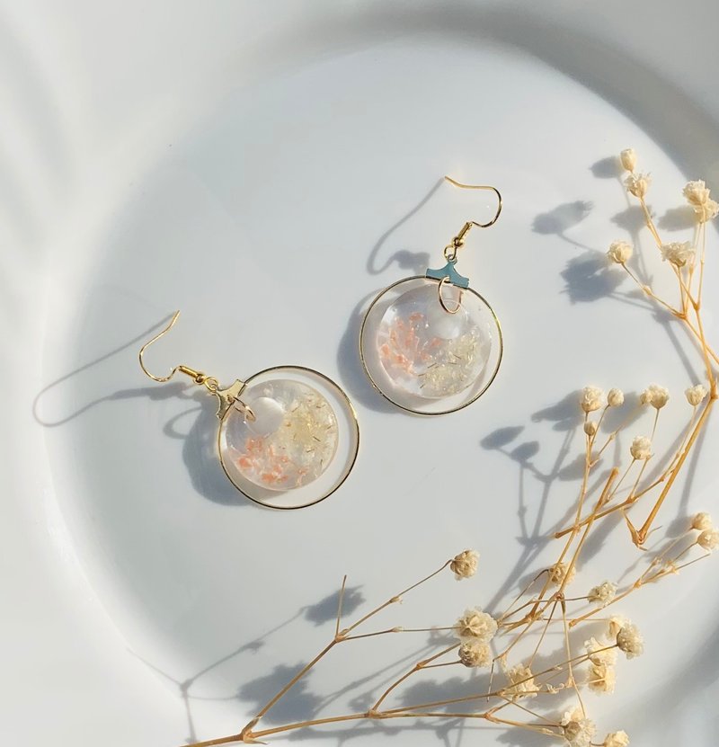 Embossed Resin Earrings|Eternal Flower Earrings|Dried Flower Earrings|Handmade Earrings - ต่างหู - เรซิน สึชมพู