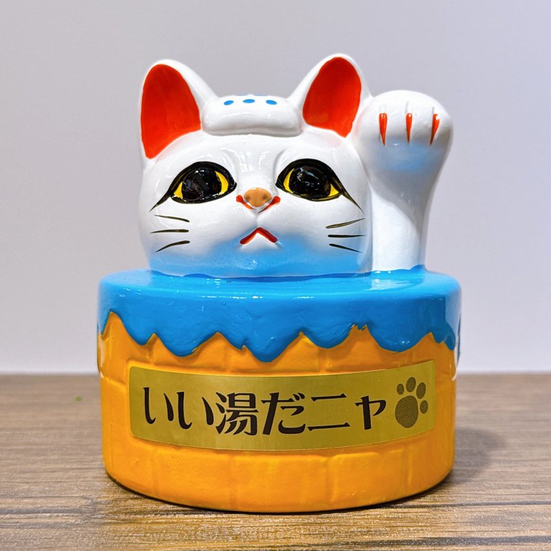【溫泉聚福】日本常滑溫泉招財貓 - 擺飾/家飾品 - 瓷 白色