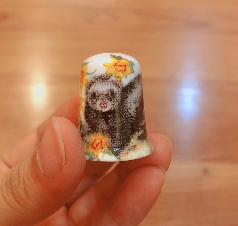 British antique thimble collection animal series B - Items for Display - Porcelain 