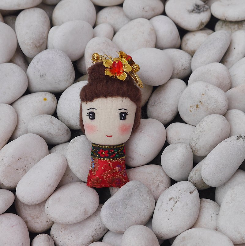 Handmade brooch- Traditional Wedding Girl with Bun - Stuffed Dolls & Figurines - Cotton & Hemp Red