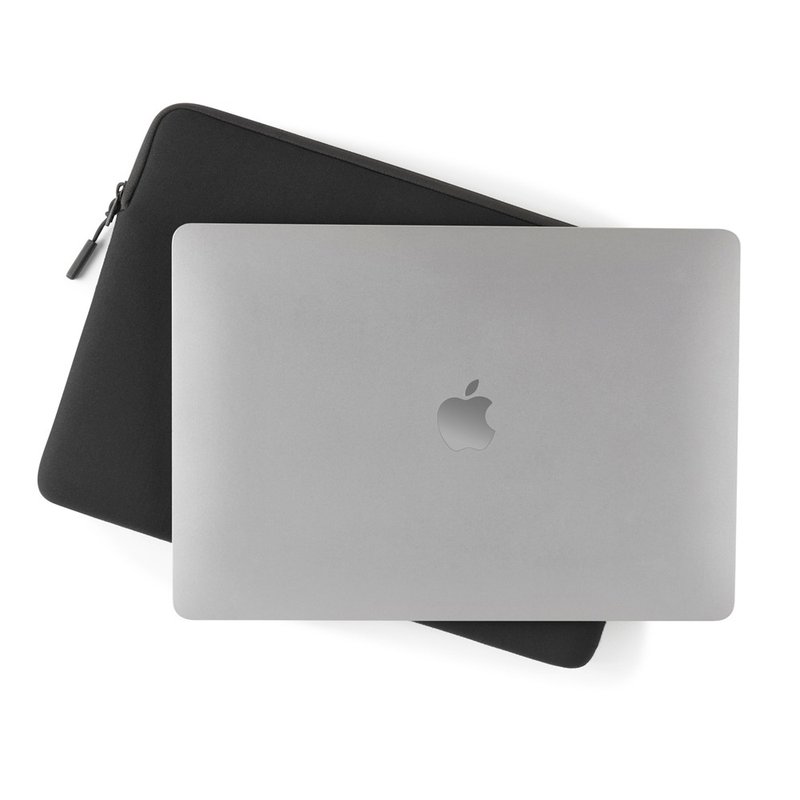 Pipetto MacBook Air 15-inch 2023/2024 Classic Fit Black Computer Bag - เคสแท็บเล็ต - วัสดุกันนำ้ สีดำ