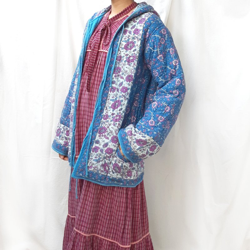 BajuTua / vintage / 70's pink blue flowers Indian woodcut cover dyed hooded cotton coat - เสื้อแจ็คเก็ต - ผ้าฝ้าย/ผ้าลินิน สีน้ำเงิน