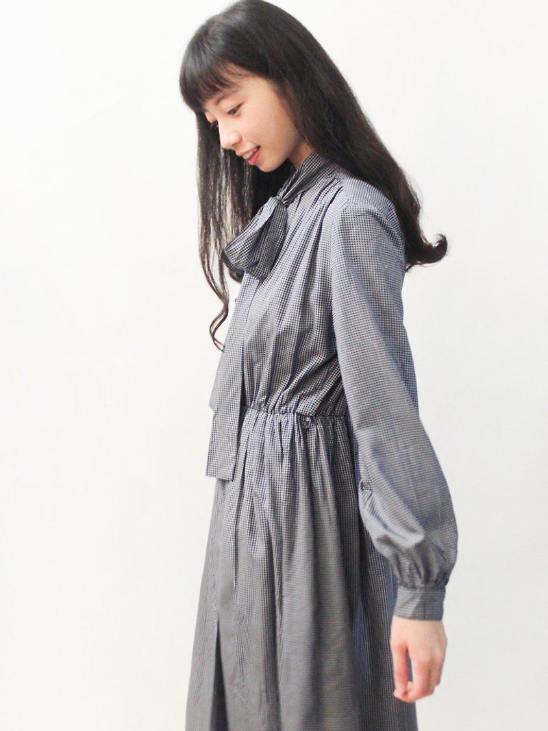 復古早春日本製學院風格紋可愛大領結深藍色長袖古著洋裝 - 連身裙 - 聚酯纖維 藍色