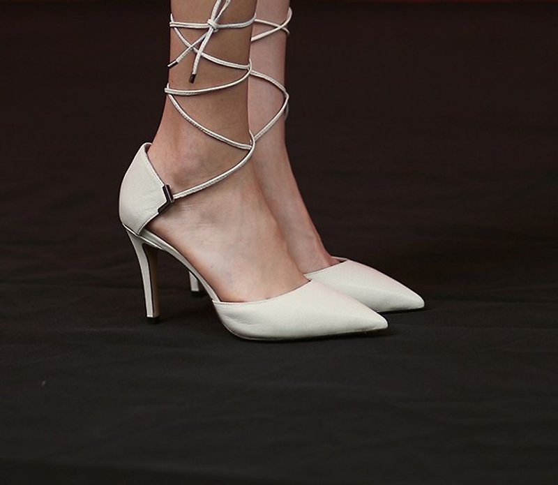 String tie metal horny stilettos white - รองเท้าส้นสูง - หนังแท้ ขาว