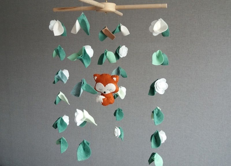 Woodland mobile, Fox baby mobile, Fox nursery decor, Woodland fox nursery - Kids' Toys - Other Materials Green