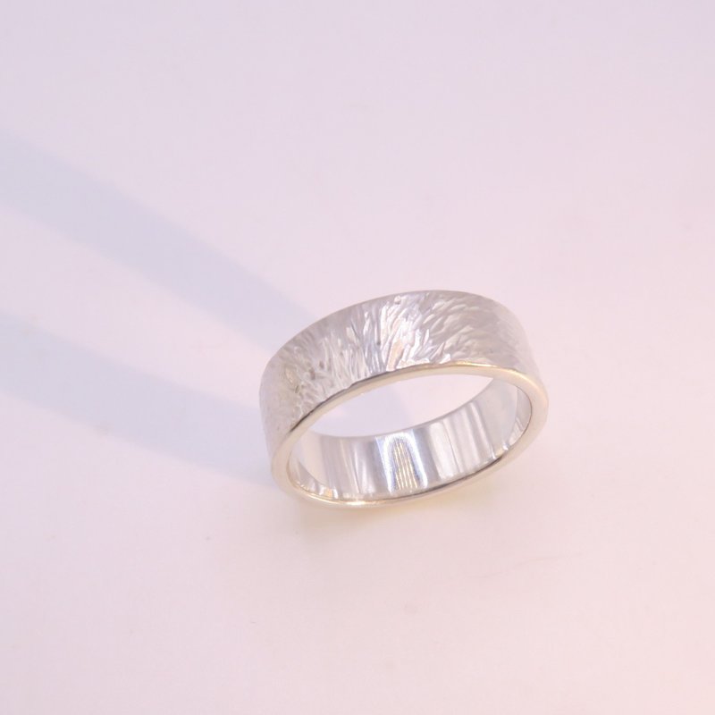 Flow sterling silver forged ring - wide version (width approximately 6.5mm, thickness approximately 1.5mm) - แหวนทั่วไป - โลหะ สีเงิน