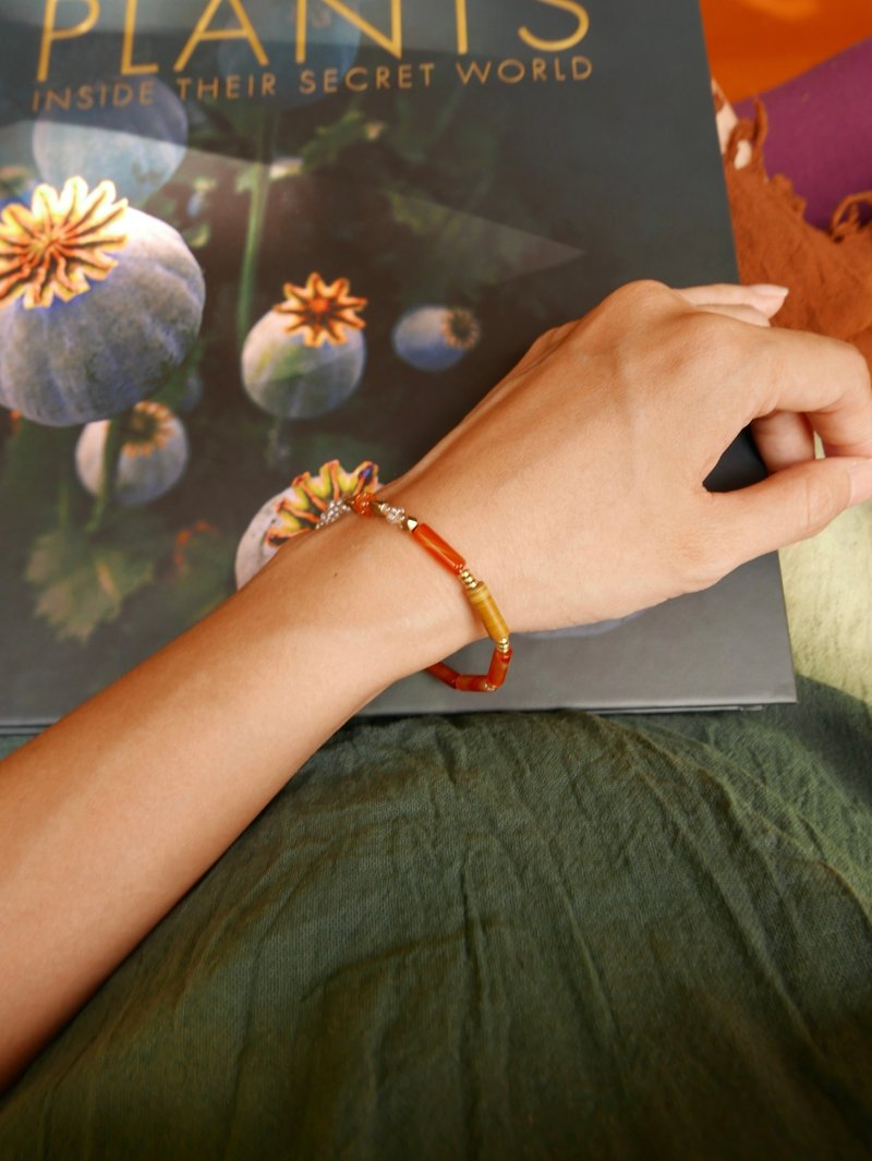 Natural stone bracelet/flower agate/golden sun - Bracelets - Copper & Brass Red