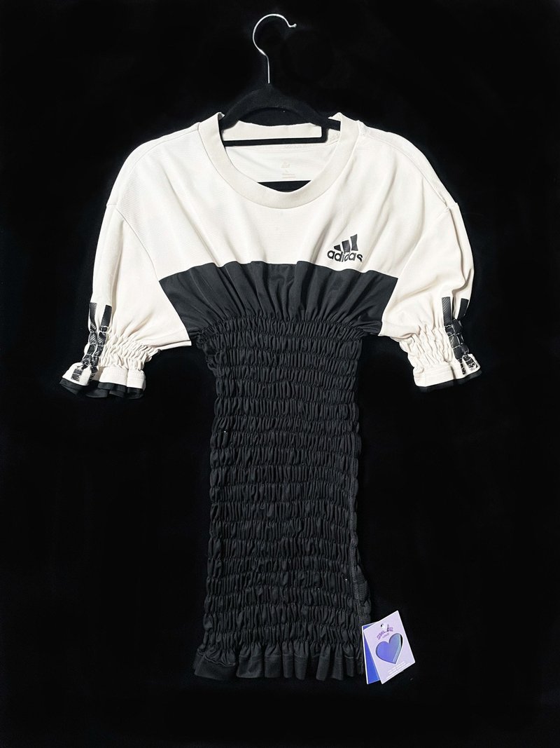 REGETHER Vintage modified adidas long version elastic football jersey 03 - เสื้อยืดผู้หญิง - เส้นใยสังเคราะห์ สีดำ