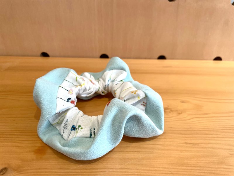 Chez. Small things series - suede hair tie - mint green x crayon flower - Hair Accessories - Polyester Green