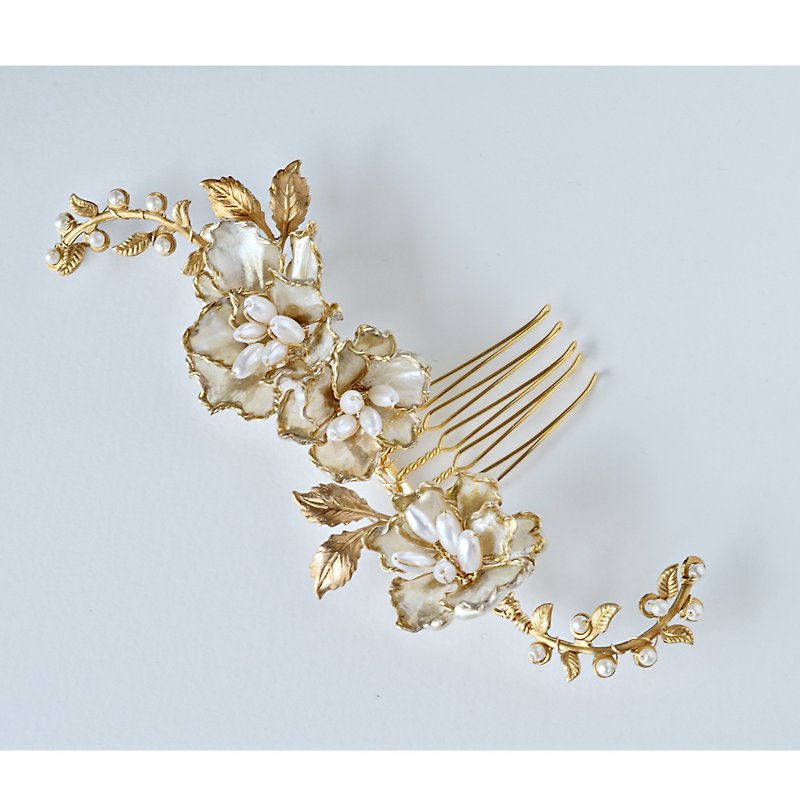 Pearl colored flower lover and vintage leaves hair accessories for weddings, receptions, after-parties - Hair Accessories - Other Metals Gold