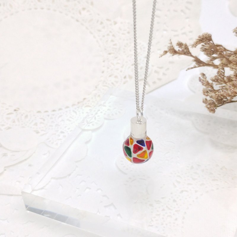 Glass-painted Light Bulb Sterling Silver Necklace 16 inch - สร้อยคอ - แก้ว หลากหลายสี