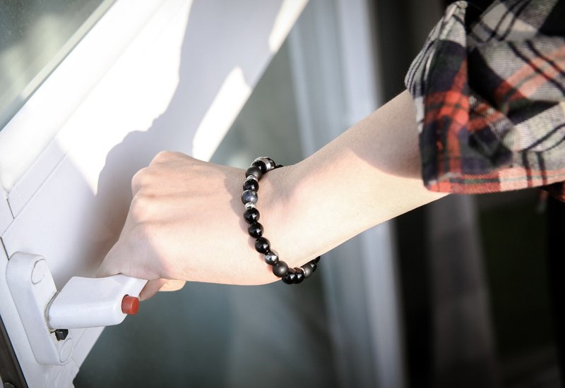 可客制 DISSOLVE 風生水起系列黑曜石黑瑪瑙手鏈 - 手鍊/手環 - 寶石 黑色