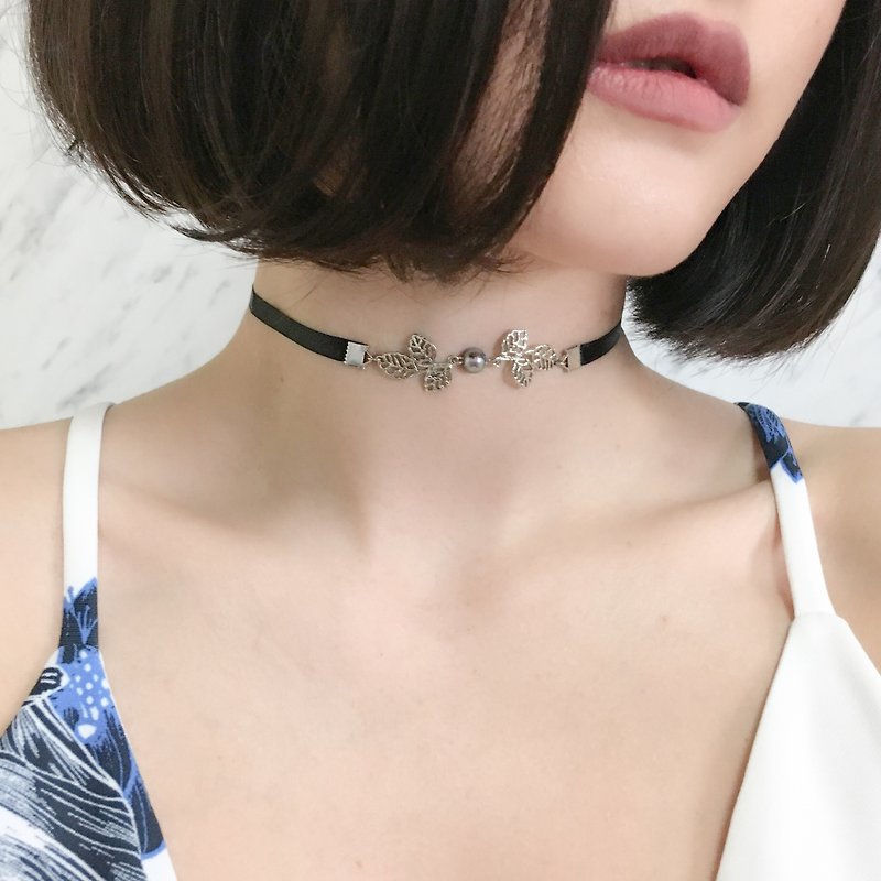 Silver / Secret fruit entwined / Choker with cotton pearl and black ribbon SV125S - Chokers - Other Metals Silver