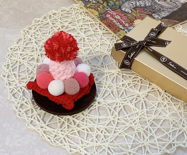 毎日の誕生日 誕生日の帽子 赤と白のグルチナスおにぎり ペット手作りのウールの帽子 犬と猫のヘッドギア 誕生日の大きな髪 ショップ Leeloromantic3031 洋服 帽子 Pinkoi