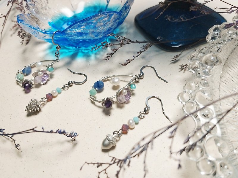 - Snow border - aquamarine Stone pearl earrings - ต่างหู - โลหะ สีม่วง