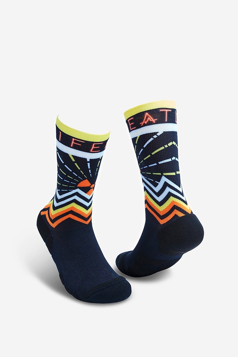 【Chainloop】 LIFEBEAT fashion X sports socks Electric electronic music school puppet design socks with boys and girls size - ถุงเท้า - ผ้าฝ้าย/ผ้าลินิน 