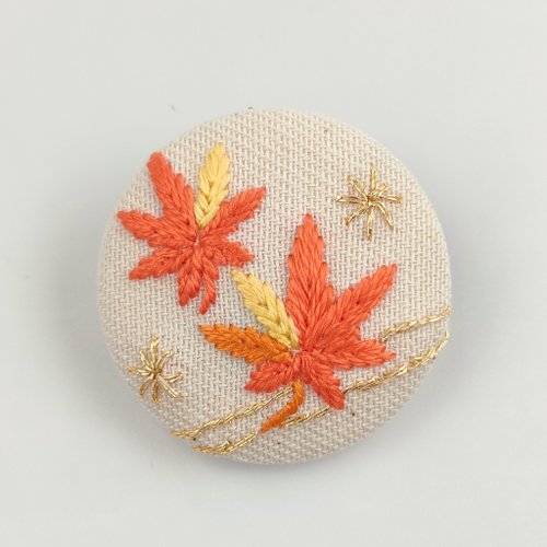 まなみんです　秋のブーケブローチ＋紅葉の立体刺繍ブローチ まなみんです 秋のブーケブローチ＋紅葉の立体刺繍ブローチ