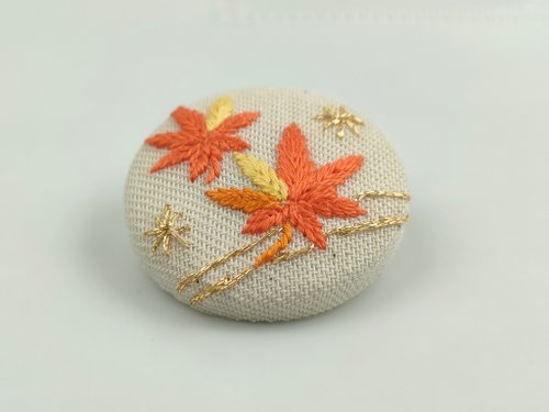 まなみんです様専用 秋のブーケブローチ＋紅葉の立体刺繍