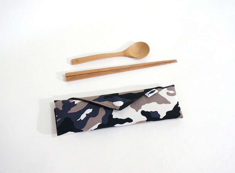 / Camouflage - purple / / cutlery bag / brush bag / stationery pencil case - Storage - Cotton & Hemp Multicolor